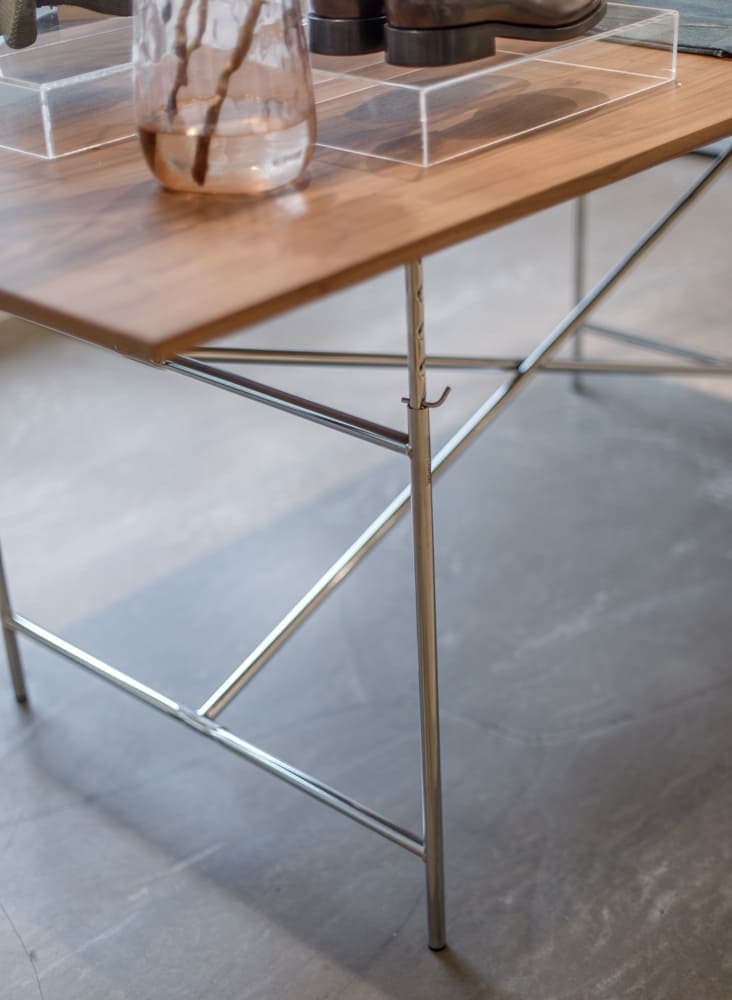 Fristående bord i butik